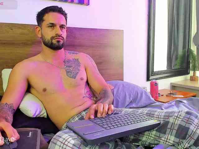 Davevilboy Sex Cam Show