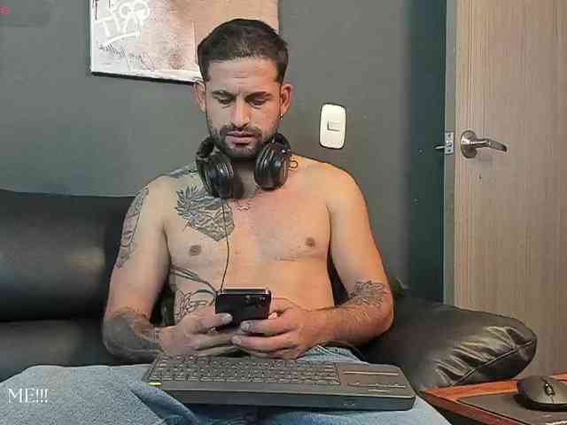 Davevilboy Sex Cam Show