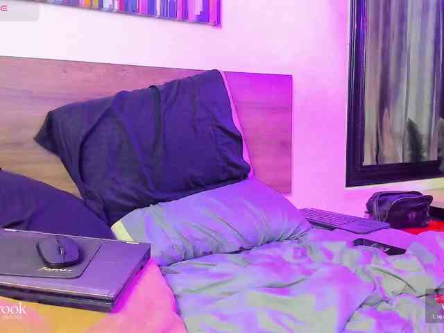 Davevilboy Sex Cam Show