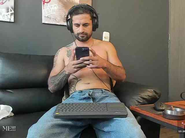 Davevilboy Sex Cam Show