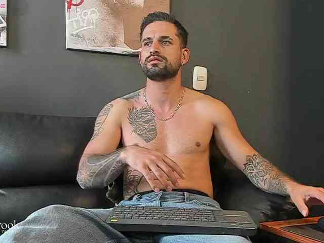 Davevilboy Sex Cam Show