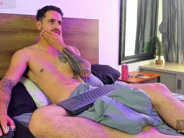 Davevilboy Sex Cam Show