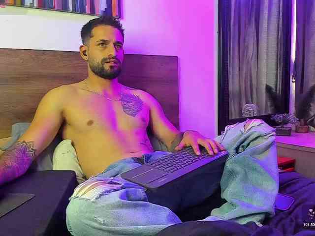 Davevilboy Sex Cam Show