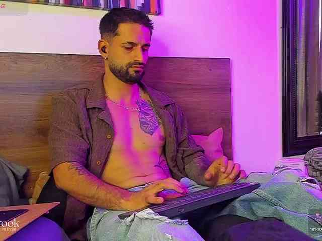 Davevilboy Sex Cam Show