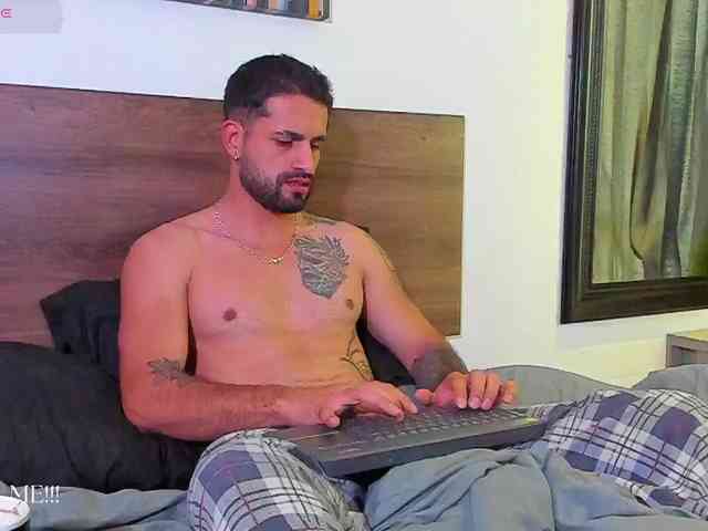 Davevilboy Sex Cam Show