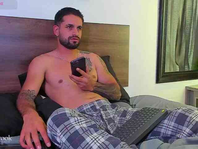 Davevilboy Sex Cam Show