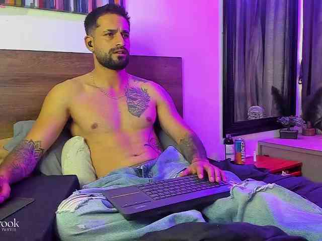 Davevilboy Sex Cam Show