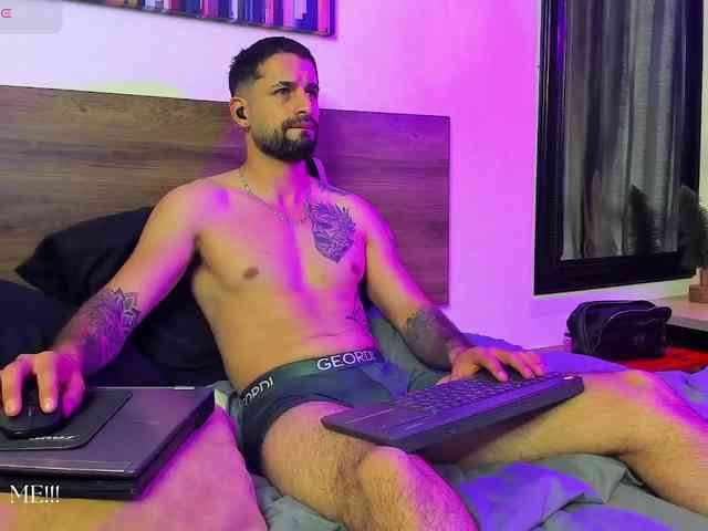 Davevilboy Sex Cam Show