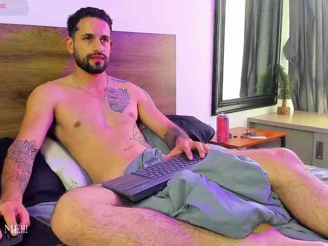 Davevilboy Sex Cam Show