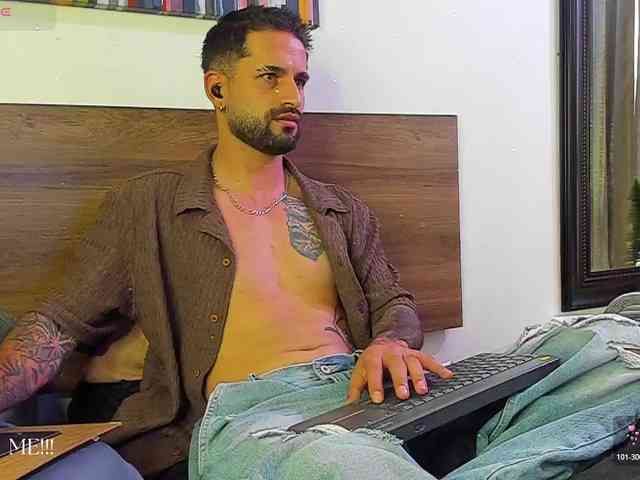 Davevilboy Sex Cam Show