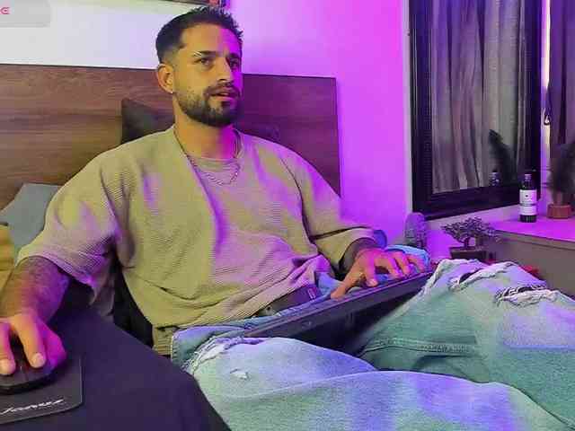 Davevilboy Sex Cam Show