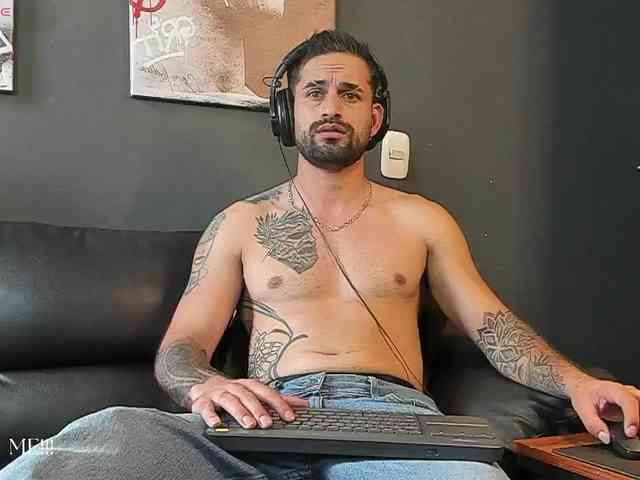 Davevilboy Sex Cam Show