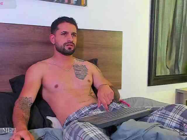 Davevilboy Sex Cam Show
