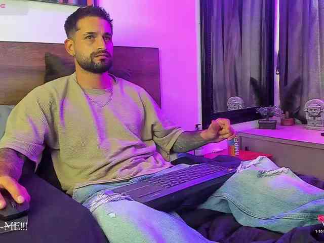 Davevilboy Sex Cam Show