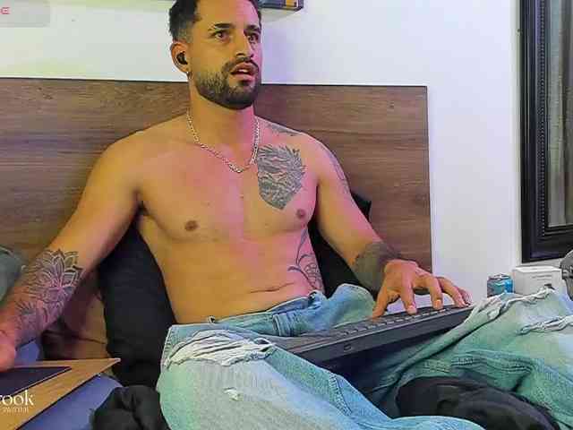 Davevilboy Sex Cam Show
