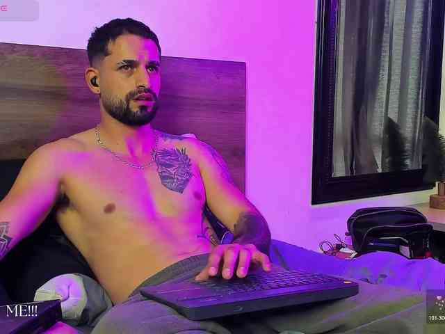 Davevilboy Sex Cam Show