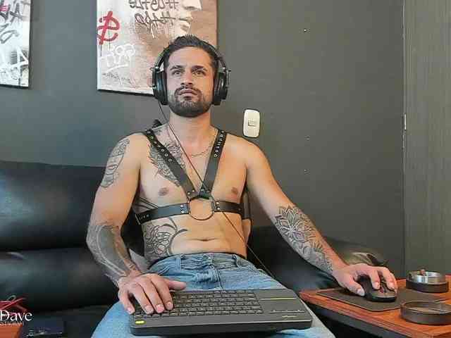 Davevilboy Sex Cam Show