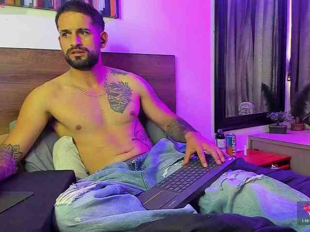 Davevilboy Sex Cam Show