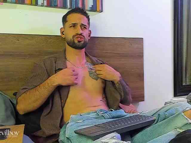 Davevilboy Sex Cam Show