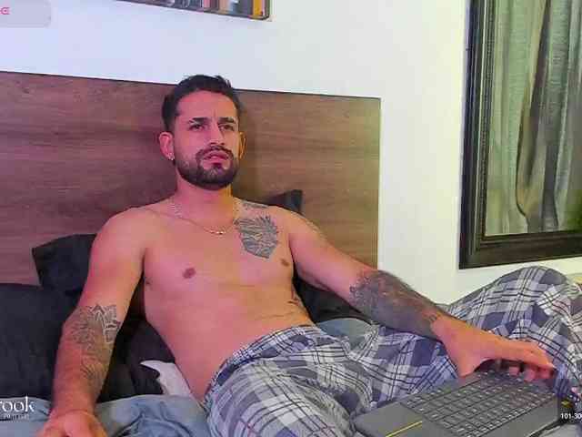 Davevilboy Sex Cam Show