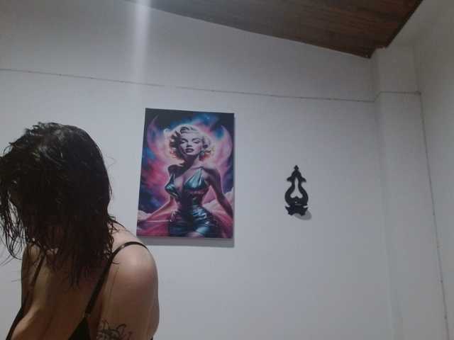 CrystalStarX live cam on BongaCams