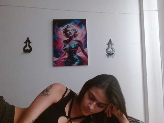 CrystalStarX live cam on BongaCams