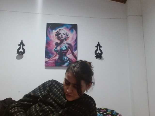 CrystalStarX live cam on BongaCams