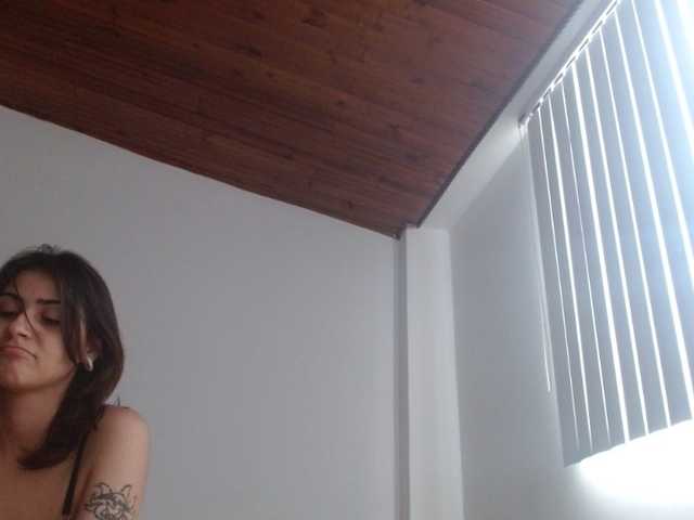 CrystalStarX live cam on BongaCams