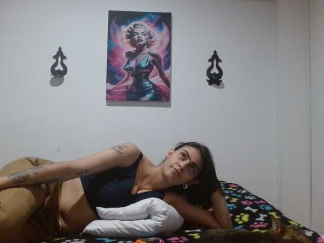 CrystalStarX live cam on BongaCams