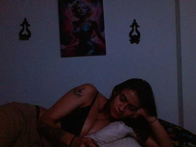 CrystalStarX live cam on BongaCams