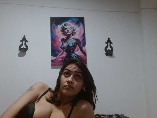 CrystalStarX live cam on BongaCams