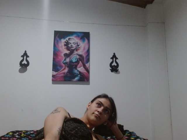 CrystalStarX live cam on BongaCams