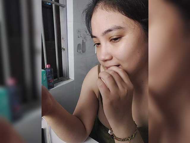 truc11's BongaCams show and profile