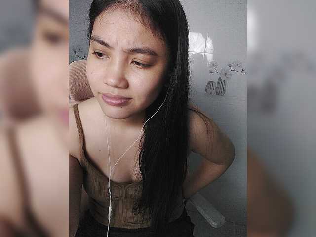 truc11's BongaCams show and profile