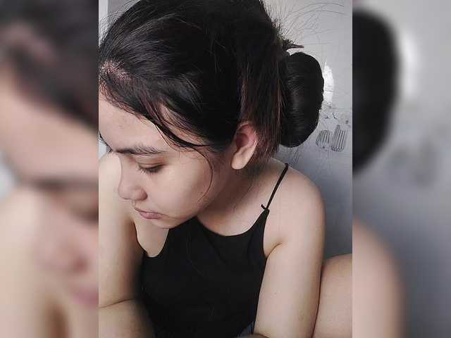 truc11's BongaCams show and profile