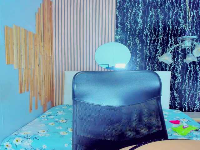 DanniWonder live cam on BongaCams