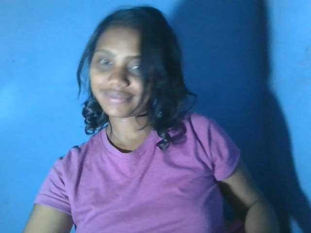 SweetElissa1 live cam on BongaCams