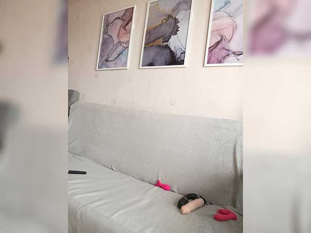 AnyaSweet18's BongaCams show and profile