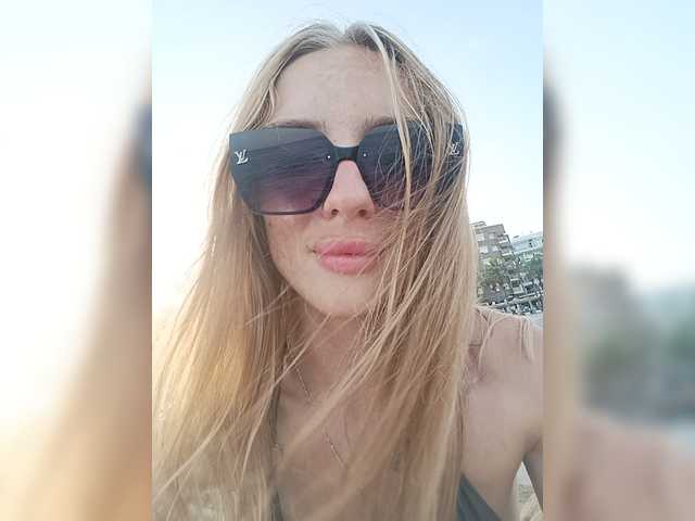 AnyaSweet18