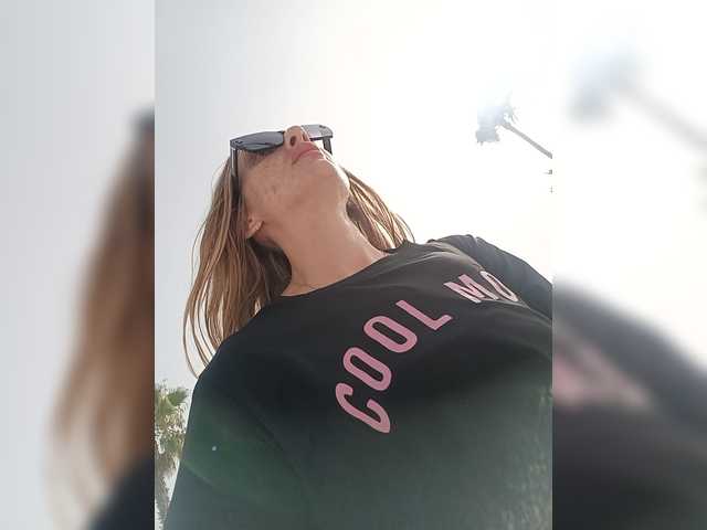 anyasweet18 live sex show