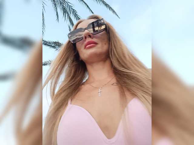 AnyaSweet18