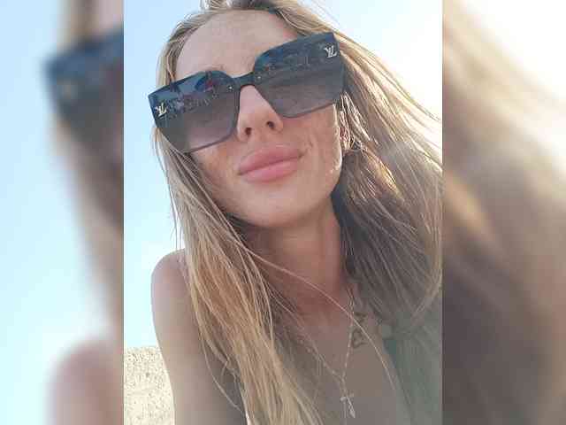 AnyaSweet webcam