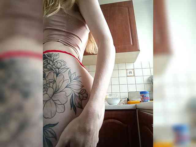 AnyaSweet webcam
