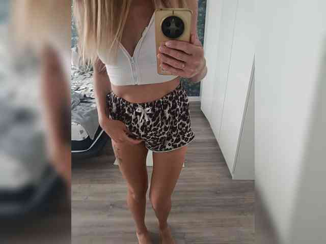 AnyaSweet webcam