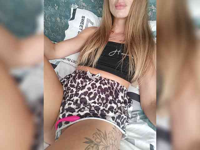 AnyaSweet webcam