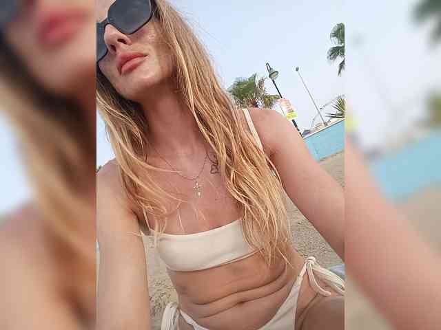 AnyaSweet18 Sex Cam Show