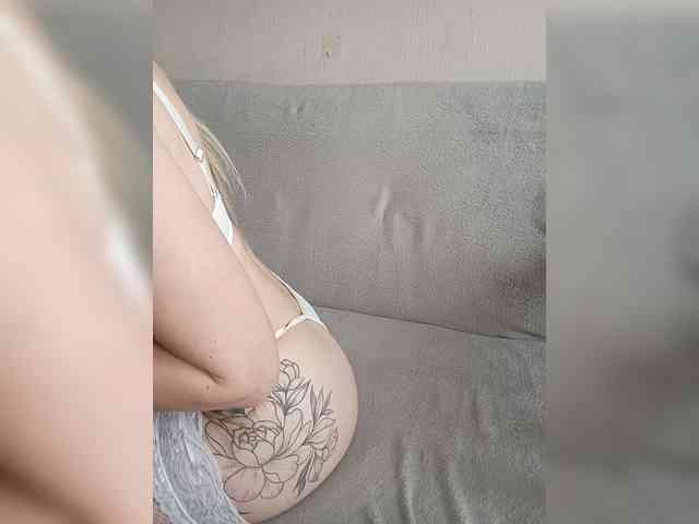 AnyaSweet webcam