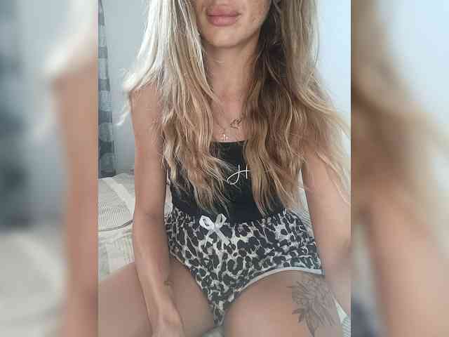 AnyaSweet webcam