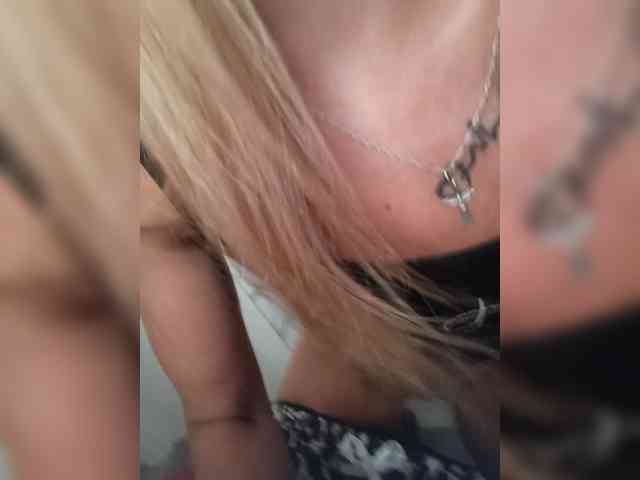 AnyaSweet webcam