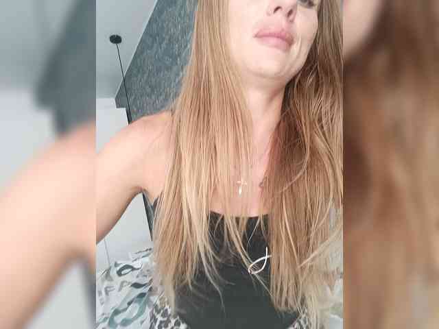 AnyaSweet webcam